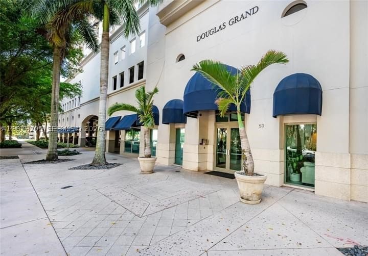 Condo for sale at Douglas Grand 802