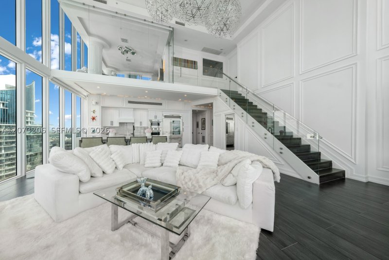 Apartment for rent at Marina Blue 5701