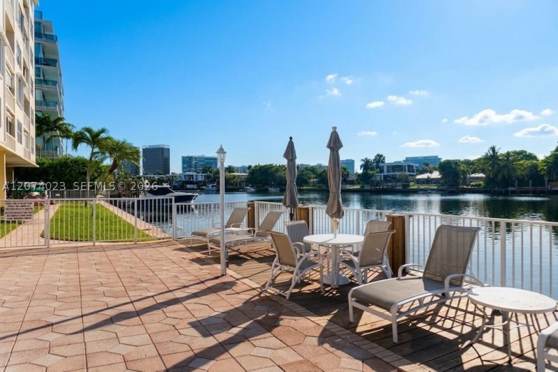Comprar apartamento en Caravelle Condo 5B