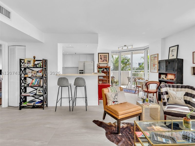 Condo for sale at Bayview Plaza 408