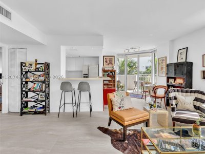 Comprar apartamento no Bayview Plaza 408