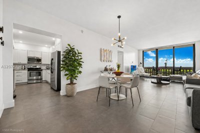 Comprar apartamento no Gables Waterway Towers PH11