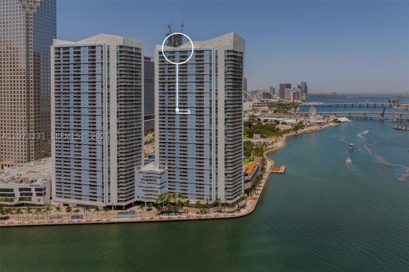 Comprar apartamento en One Miami West Tower 2805