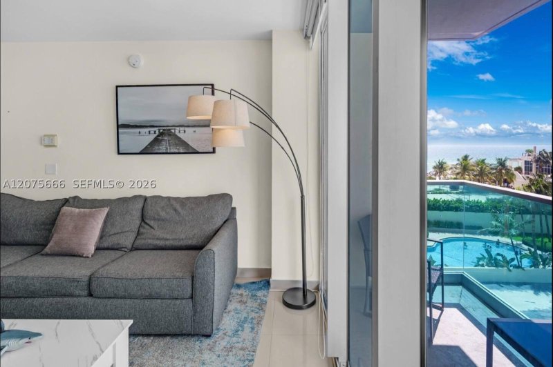 Apartment for rent at Sian Ocean Residences 5J