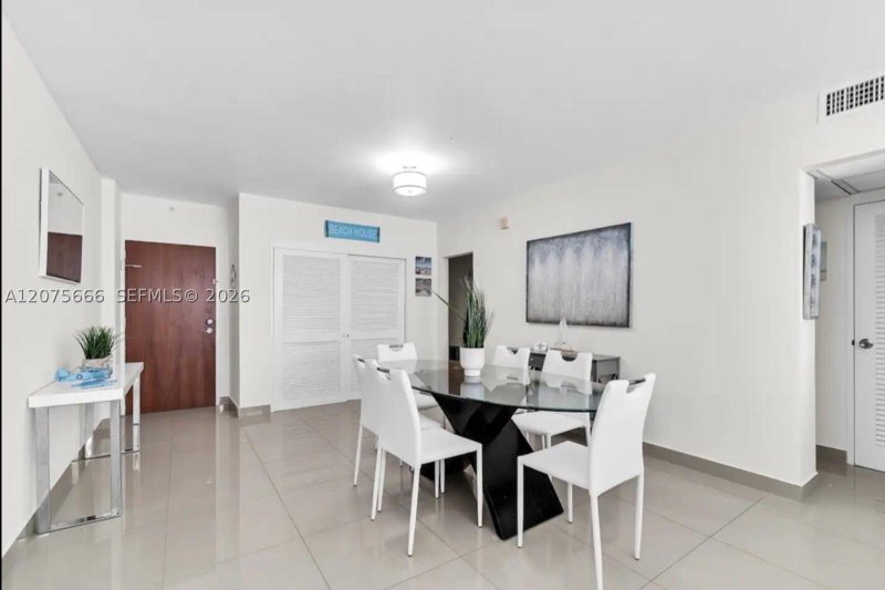 Apartment for rent at Sian Ocean Residences 5J