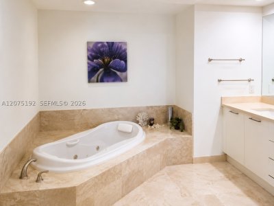 Comprar apartamento no One Fifty One at Biscayne 1601