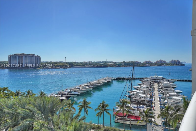 Apartment for rent at Murano at Portofino 604