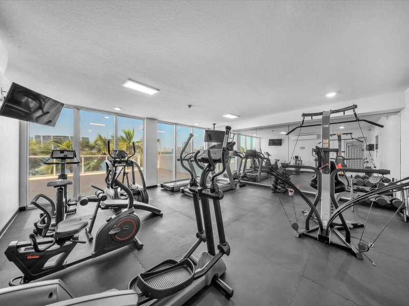 Condo for sale at Marina Bay Club 707