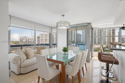 Comprar apartamento en Mystic Pointe 400 805