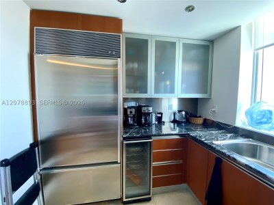 Aluguel de apartamento no Bentley Bay South 1604