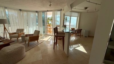 Alquiler de apartamento en Tropicana 206