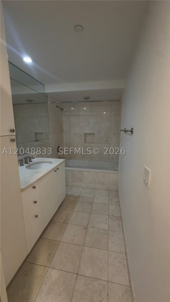 Aluguel de apartamento no Carbonell 1102