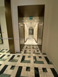 Comprar apartamento en SLS Lux Brickell 1804