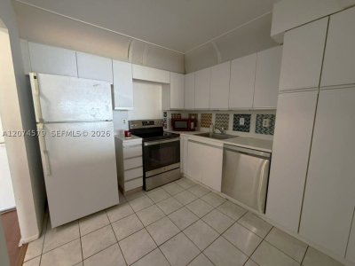 Aluguel de apartamento no Britannia at Quadomain 602