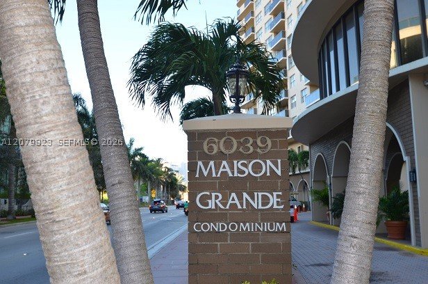 Condo for sale at Maison Grande 534