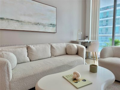 Comprar apartamento no Axis on Brickell North Tower 2215-N