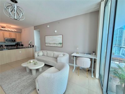 Comprar apartamento no Axis on Brickell North Tower 2215-N