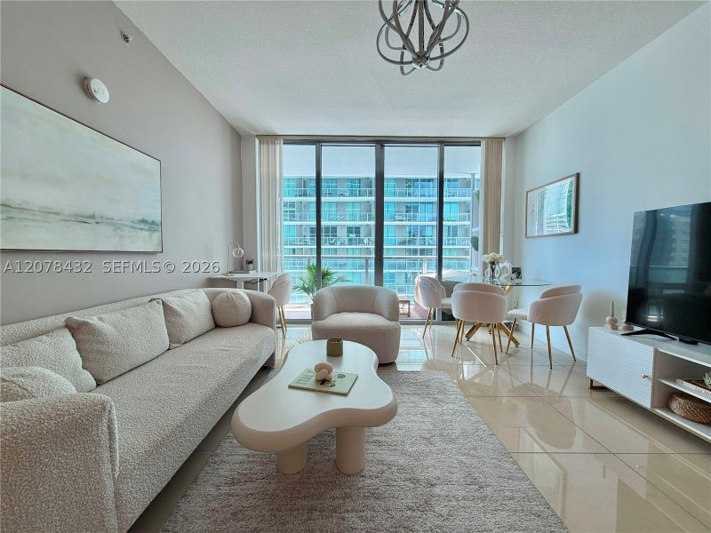 Condo for sale at Axis on Brickell North Tower 2215-N