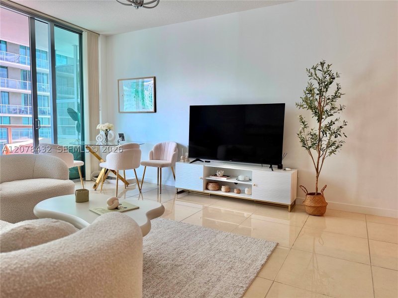Condo for sale at Axis on Brickell North Tower 2215-N