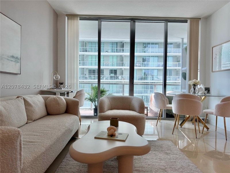 Condo for sale at Axis on Brickell North Tower 2215-N