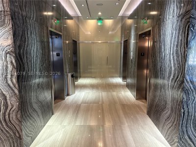 Aluguel de apartamento no Aria on The Bay 4701