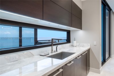 Comprar apartamento no Porsche Design Tower 1505