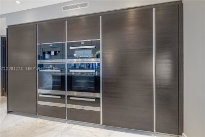 Comprar apartamento no Porsche Design Tower 1505
