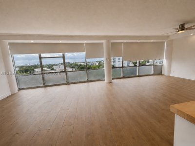 Aluguel de apartamento no King Cole 615
