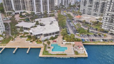 Comprar apartamento no Hamptons West CAB3