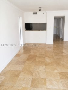 Aluguel de apartamento no The Venetia 28D