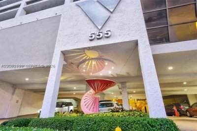 Aluguel de apartamento no The Venetia 28D