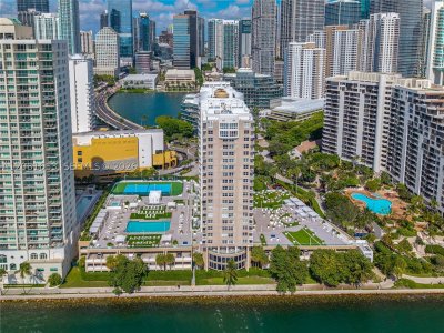 Isola Brickell Key Apt #1603