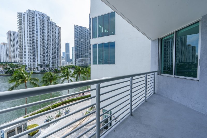 Apartment for rent at One Miami East Tower 415