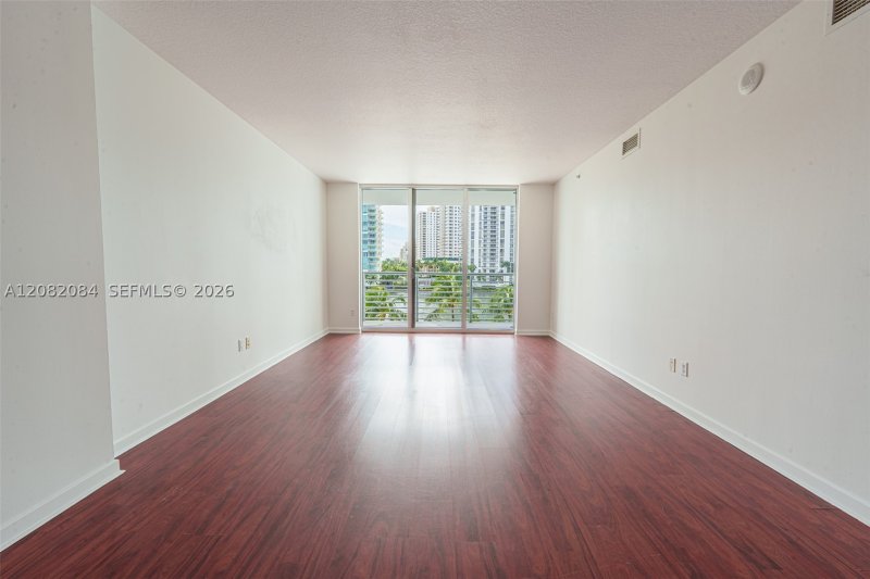 Apartment for rent at One Miami East Tower 415