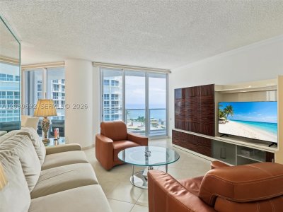 Oceania 2 Apt #825
