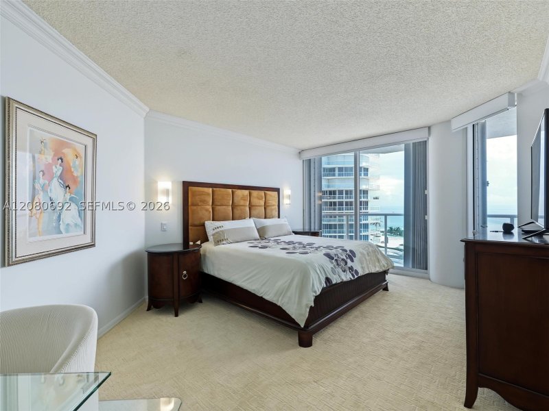 Apartment for rent at Oceania 2 825
