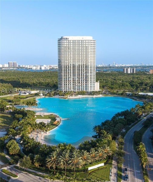 Alquiler de apartamento en One Park Tower by Turnberry 810