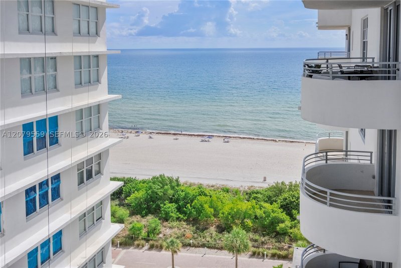Apartment for rent at Oceanside Plaza 14B