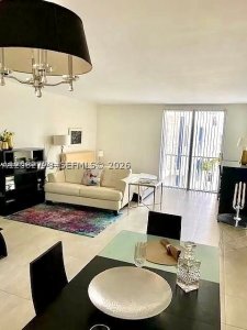 Aluguel de apartamento no South Bay Club 505