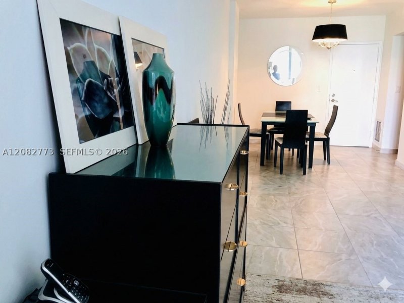 Apartment for rent at South Bay Club 505