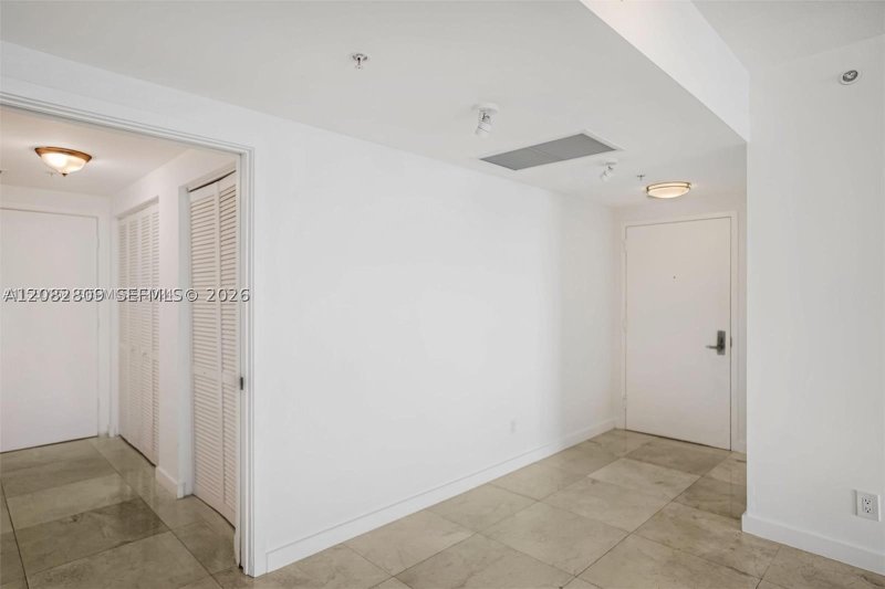 Condo for sale at One Miami East Tower 1923