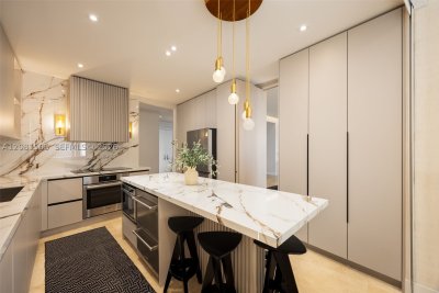 Comprar apartamento no Carbonell 3708