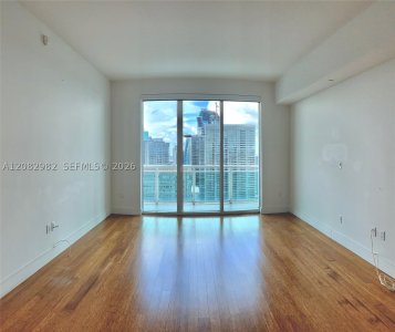 Comprar apartamento no The Plaza Tower I 4908