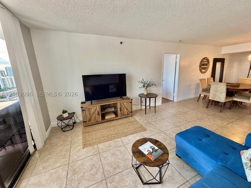 Condo for sale at Parc Central Aventura PH16