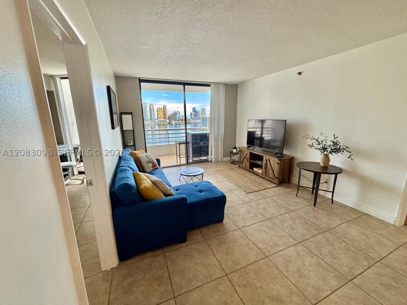Condo for sale at Parc Central Aventura PH16