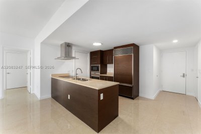 Aluguel de apartamento no Icon Brickell Tower II 1811