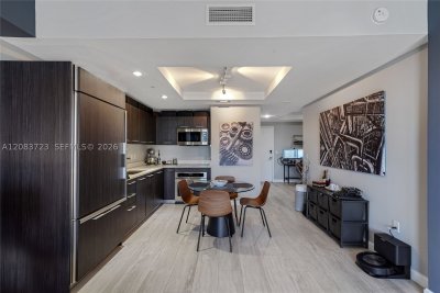 Comprar apartamento no Brickell Heights East 3405