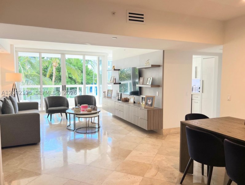 Comprar apartamento no South Tower at The Point 510
