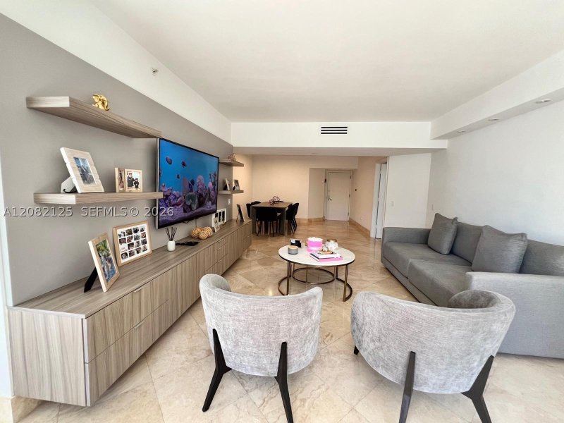 Comprar apartamento no South Tower at The Point 510