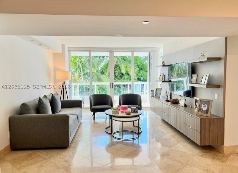 Comprar apartamento no South Tower at The Point 510